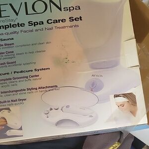 Revlon Spa Facial and Nail System